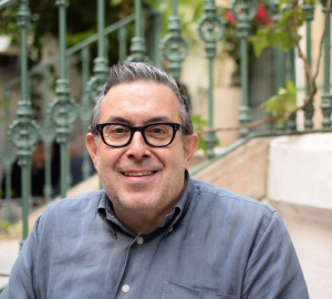 Entrevista con el crítico Javier Aparicio Maydeu, que ha reunido en su libro 'Lecturas de ficción contemporánea' sus reseñas y artículos.