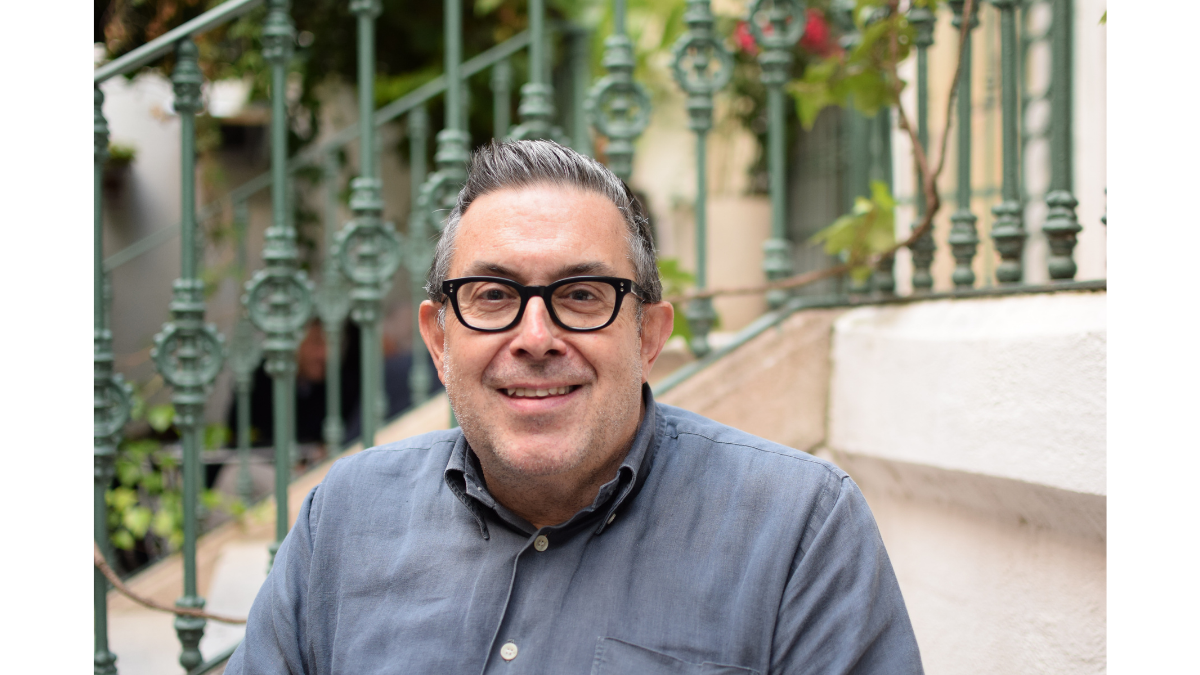 Entrevista con el crítico Javier Aparicio Maydeu, que ha reunido en su libro 'Lecturas de ficción contemporánea' sus reseñas y artículos.