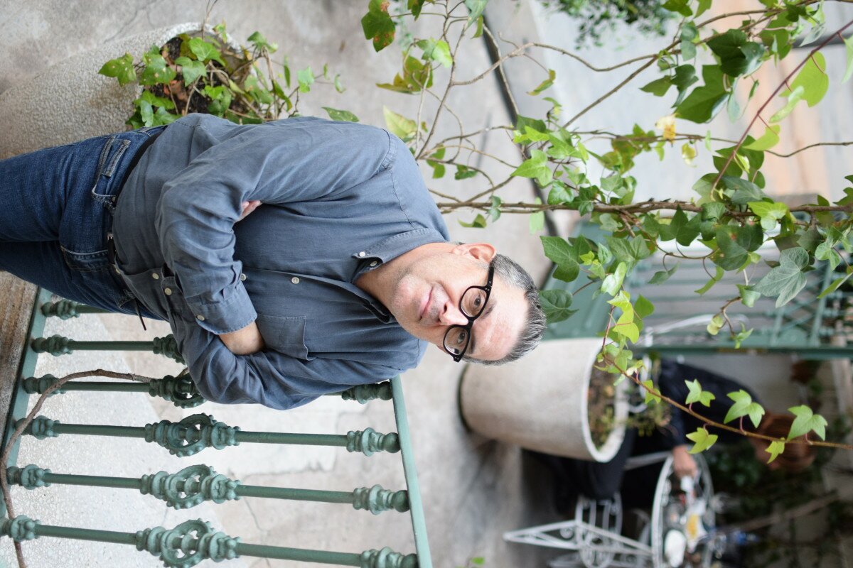 Entrevista con el crítico Javier Aparicio Maydeu, que ha reunido en su libro 'Lecturas de ficción contemporánea' sus reseñas y artículos.
